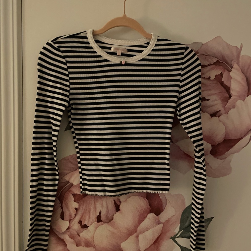 Tight and nice fitting top